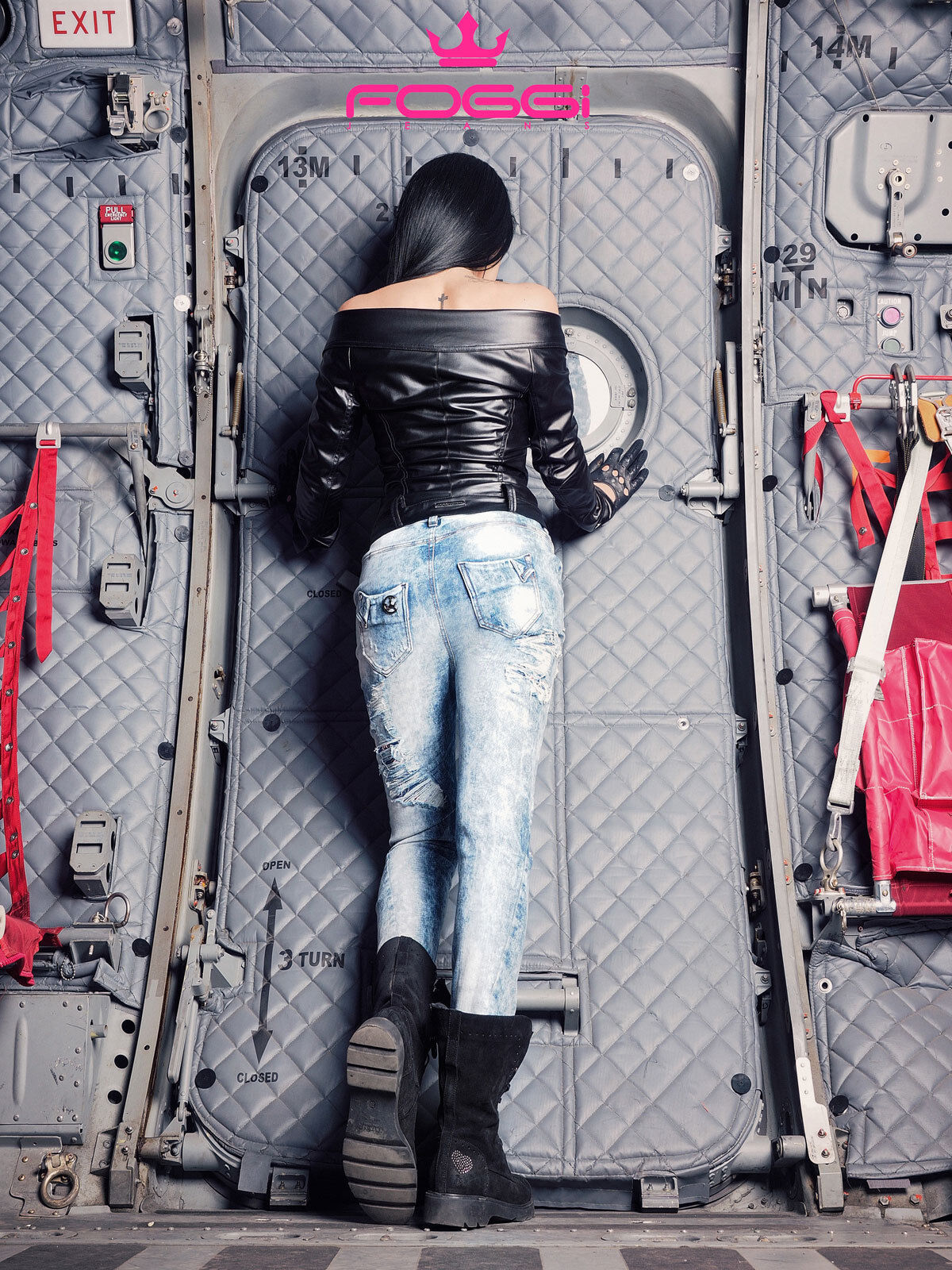 Foggi Damen Boyfriendjeans in Blau mit Destroyed-Details, Röhrenstil, bequeme Passform, Größe S (36).