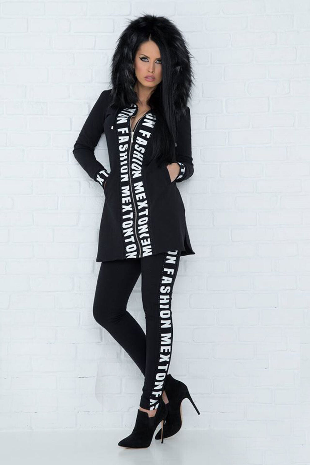 Damen 2-Teiler Jacke und High-Waist Leggings von Mexton in Schwarz-Weiß, XS, modischer Anzug, perfekte Passform.