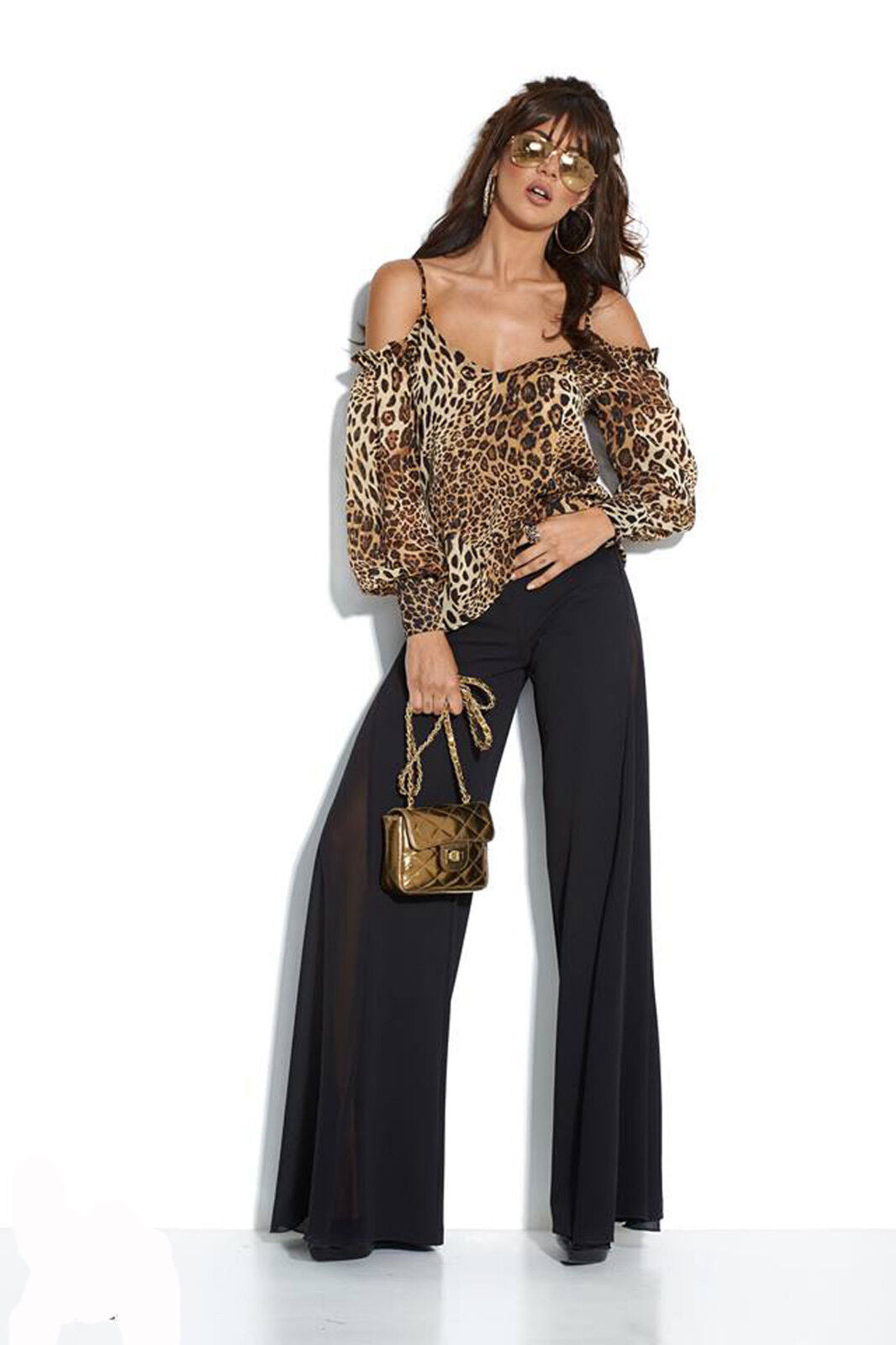 Weite Damen-Stoffhose von Mexton, Marlene-Style, mit weitem Bein, ideal für elegante, komfortable Alltagsoutfits.