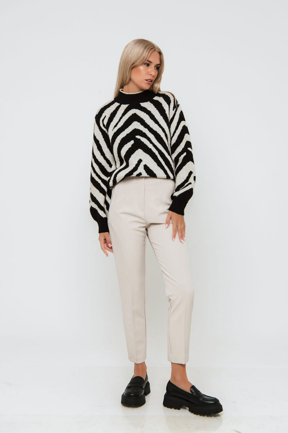 Damen Feinstrick OVER-SIZE Pullover Cropped Strickpullover Zebra S-M