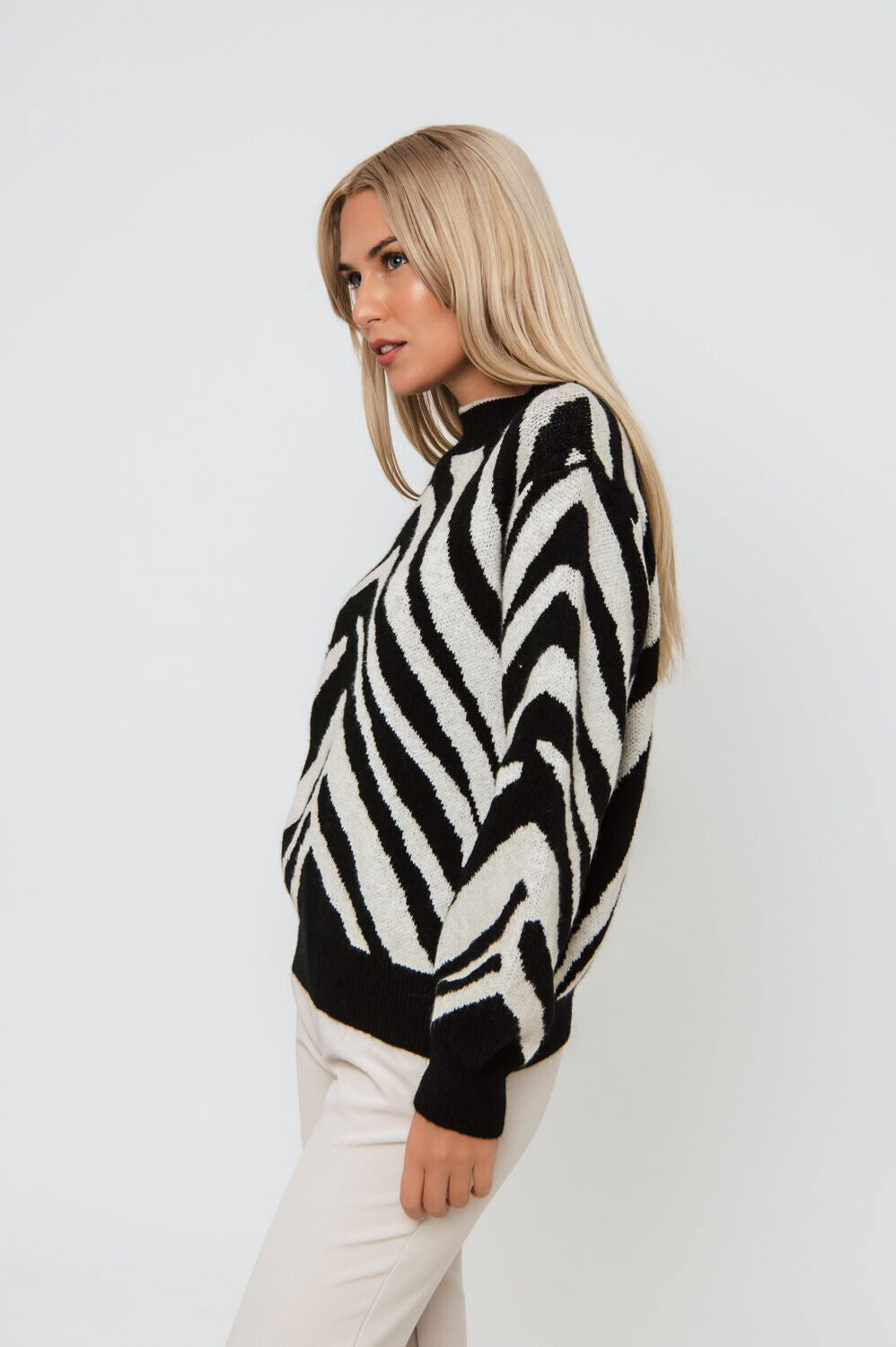 Damen Feinstrick OVER-SIZE Pullover Cropped Strickpullover Zebra S-M