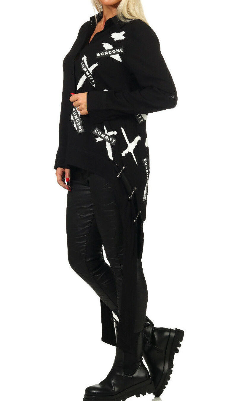 Lange Damenbluse im Oversize-Design mit Vokuhila und Biker-Print, langärmelig, in S, M, L, mit Piercing-Details