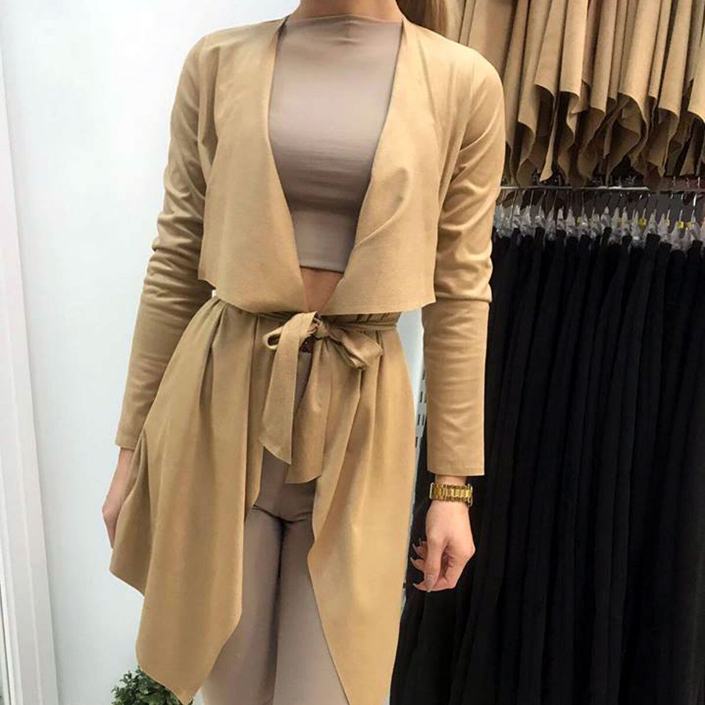 LA Damen Cardigan Zipfeljacke Wasserfall Strickjacke aus Wildleder, lange Jacke mit Wasserfallkragen, in gedeckten Farben.