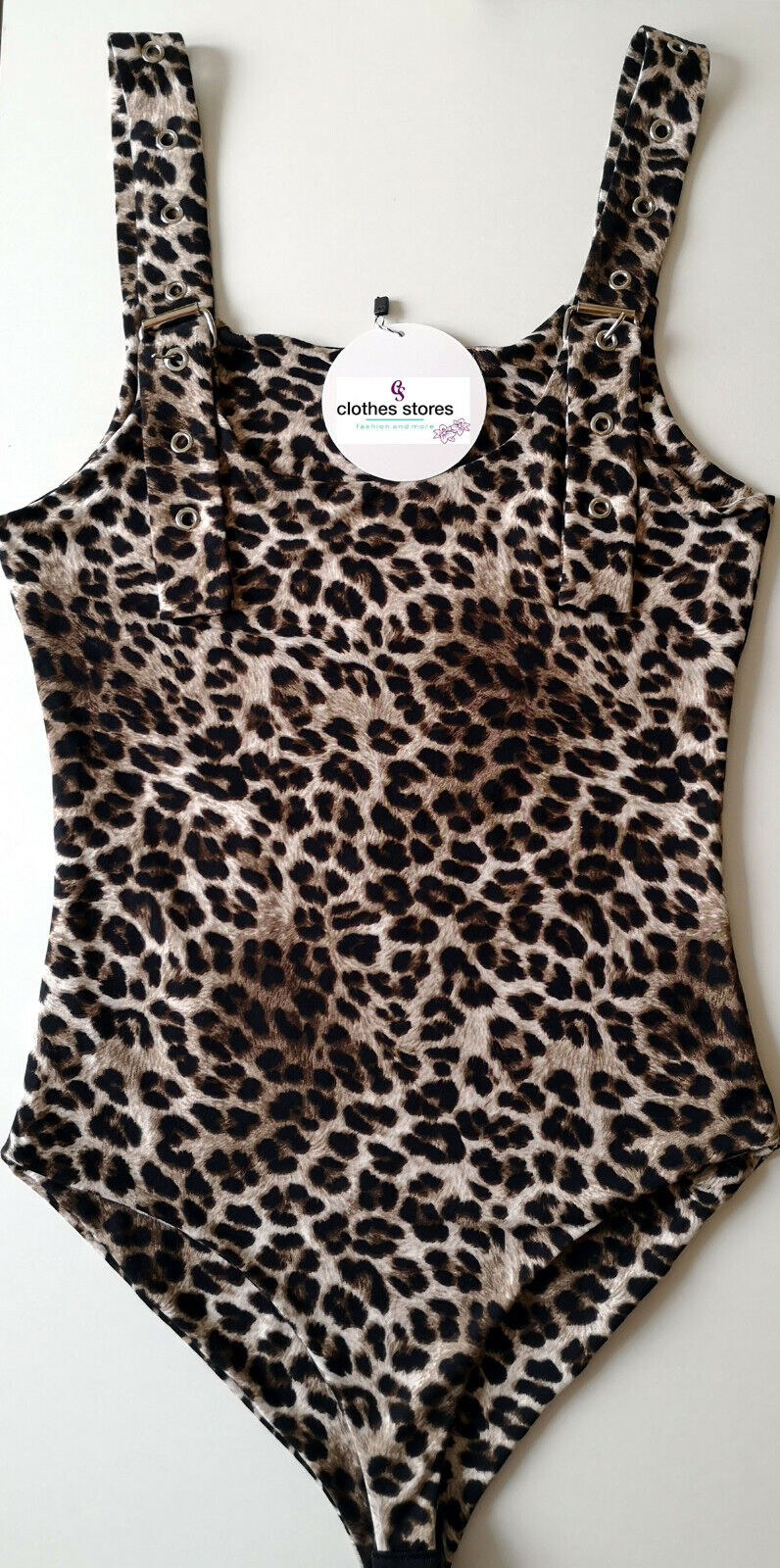 Sexy Damen-Bodysuit mit Leo-Muster und Schnallen, Trägertop in XS bis M, figurbetonte Bluse für elegante Looks.