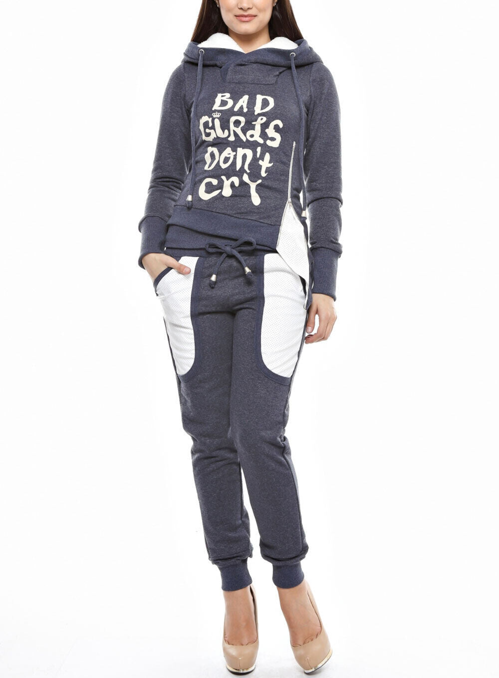 Damen 2-Teiler Jogginganzug von Foggi mit Hoodie und gefütterter Jogginghose in XS-M, bequeme Sportbekleidung.