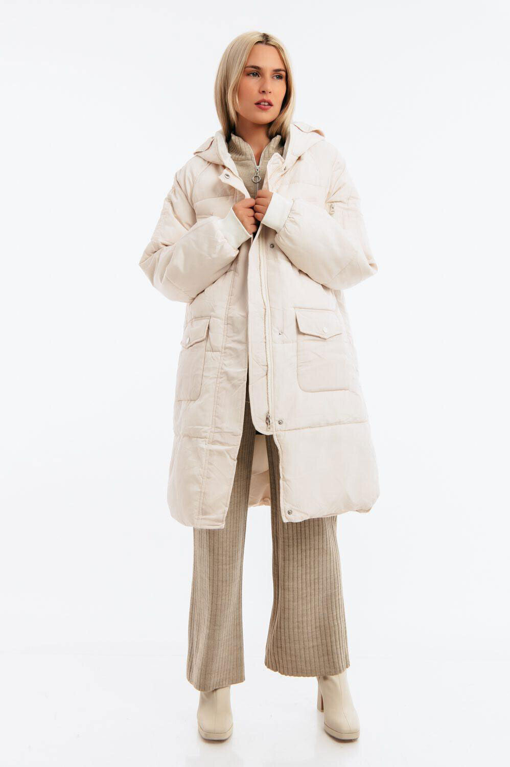 Damen Pufferjacke von freestyle, gesteppte silber-graue Jacke, stilvoll und funktional, für kalte Tage, Größe S