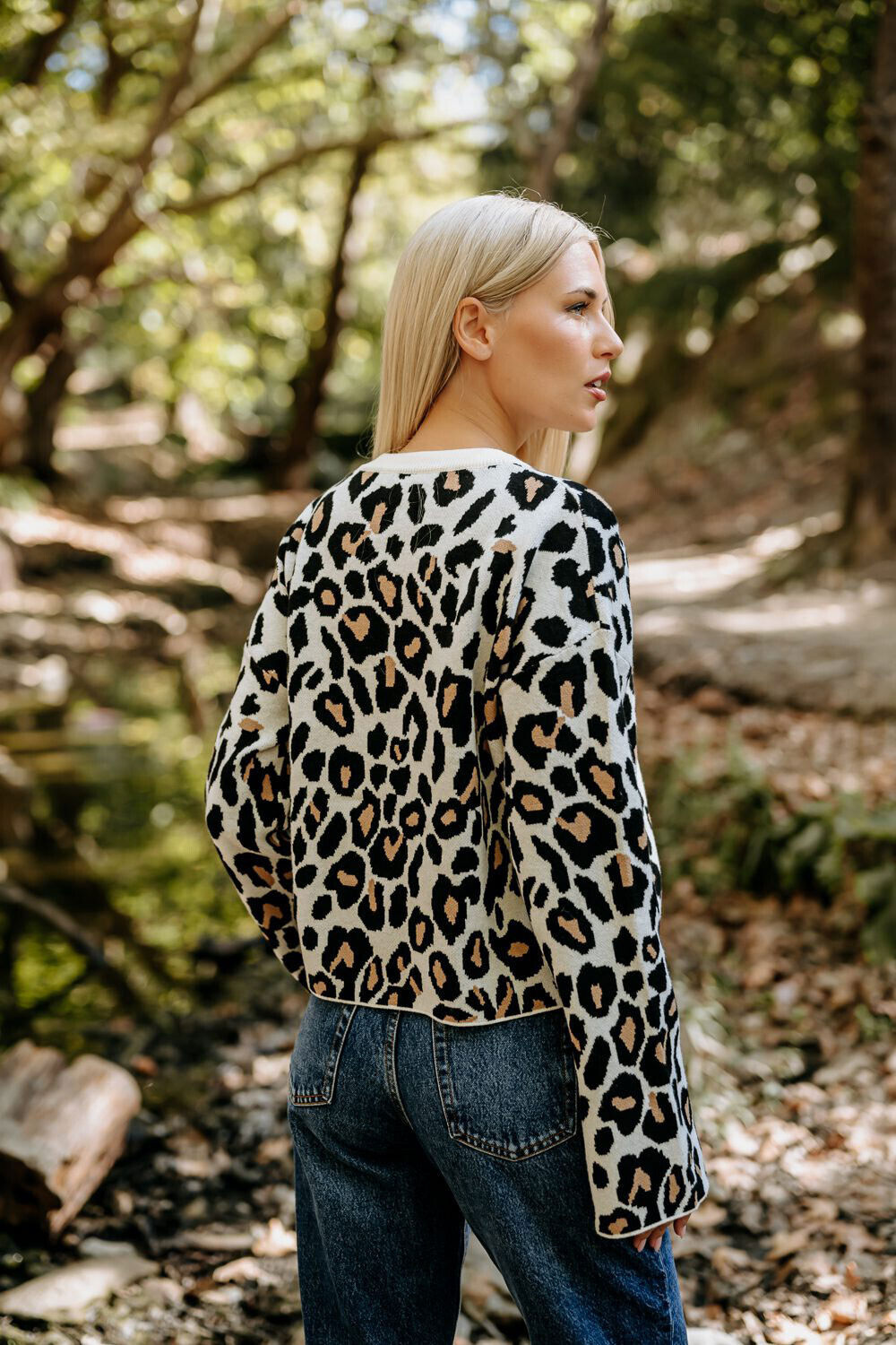 Damen Feinstrick Cropped Pullover von freestyle mit Leo-Leopardmuster in Over-Size Passform, kurz geschnitten, weiches Strickmaterial.