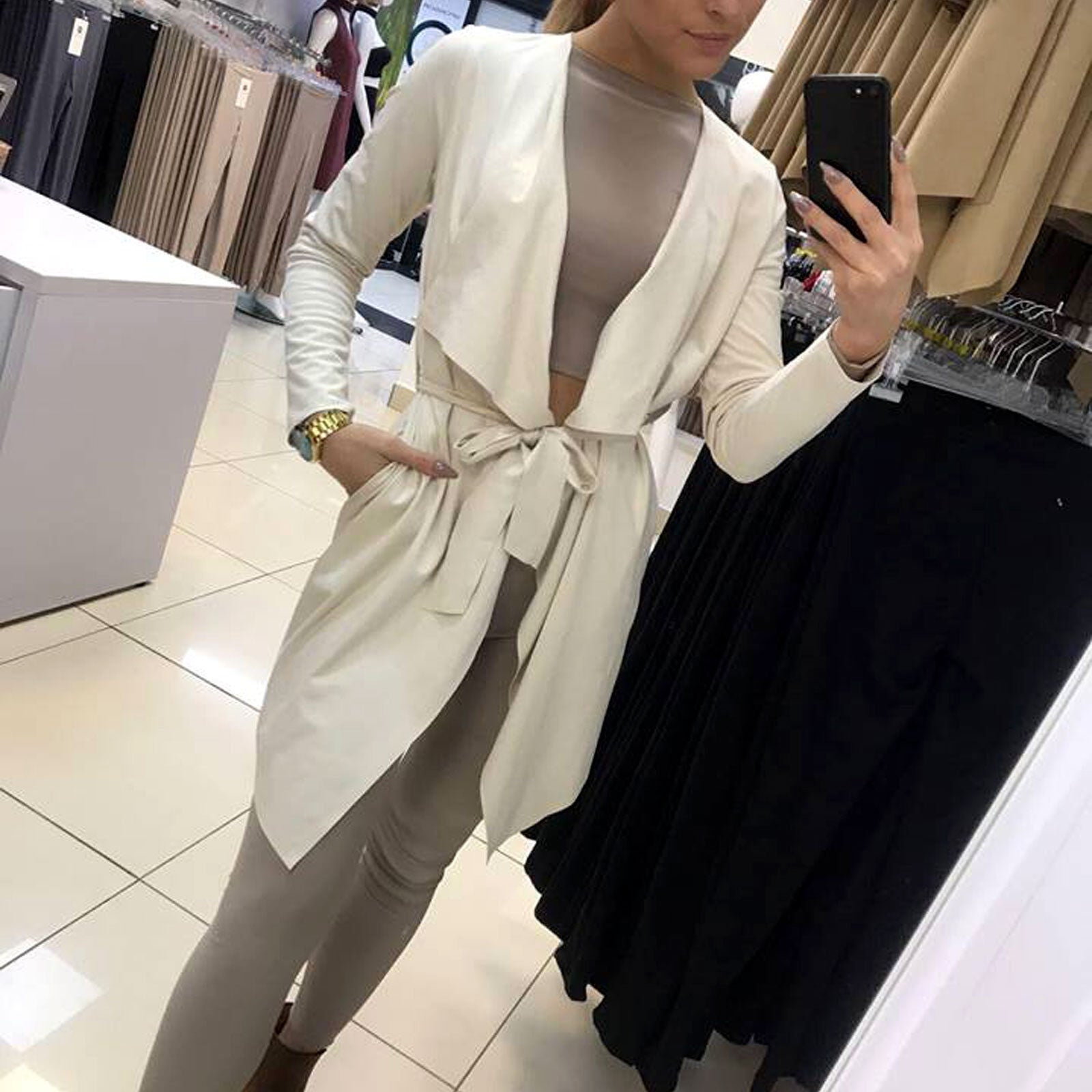 Schwarzer Damen 2-Teiler von La Manuel, Copped Pullover und High Waist Leggings, knöchellang, in XS bis M/L.