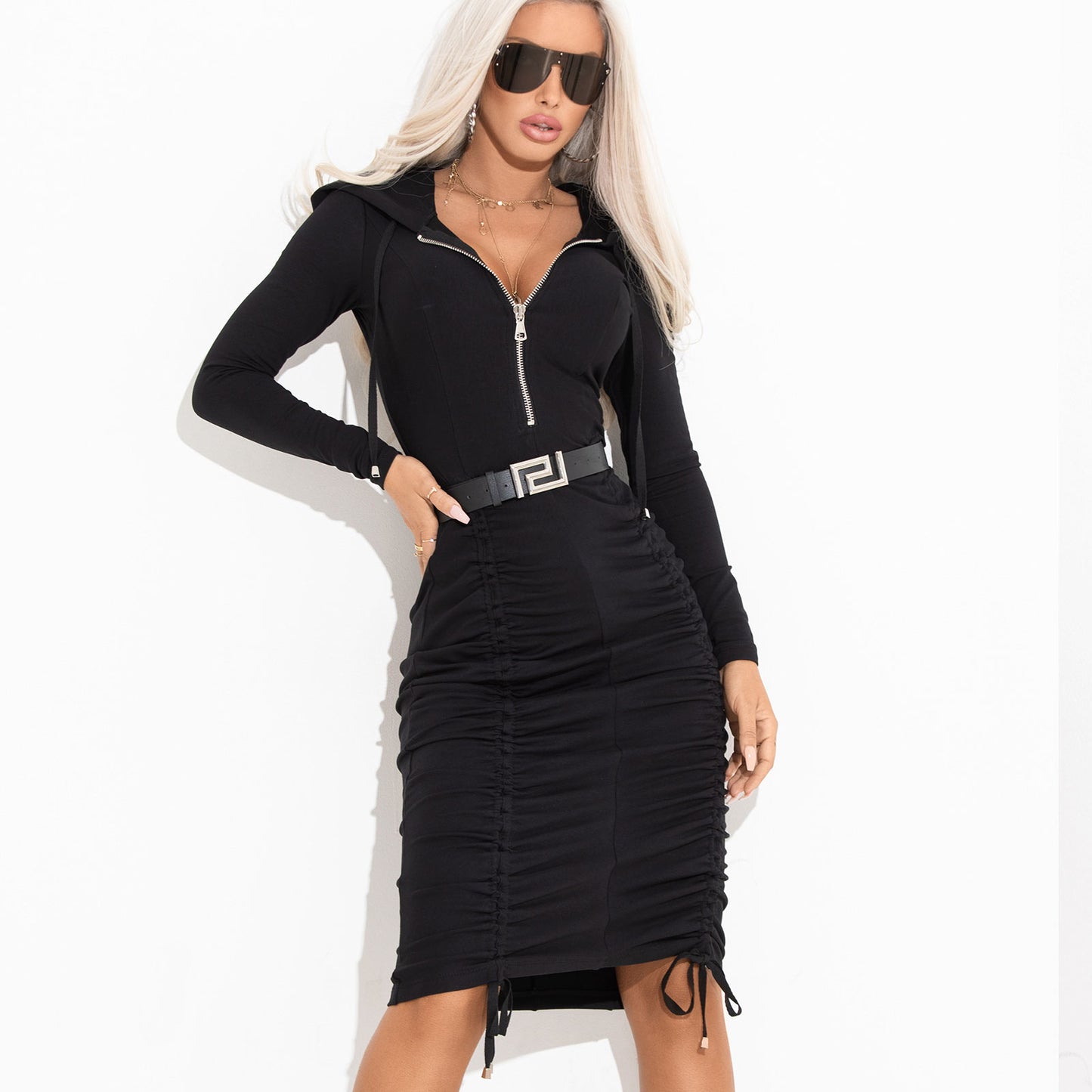 Mexton Damen Kleid, Midikleid und Minikleid mit gerafften Details, elegantes Mode-Stück für Damen, stilvoll und vielseitig.