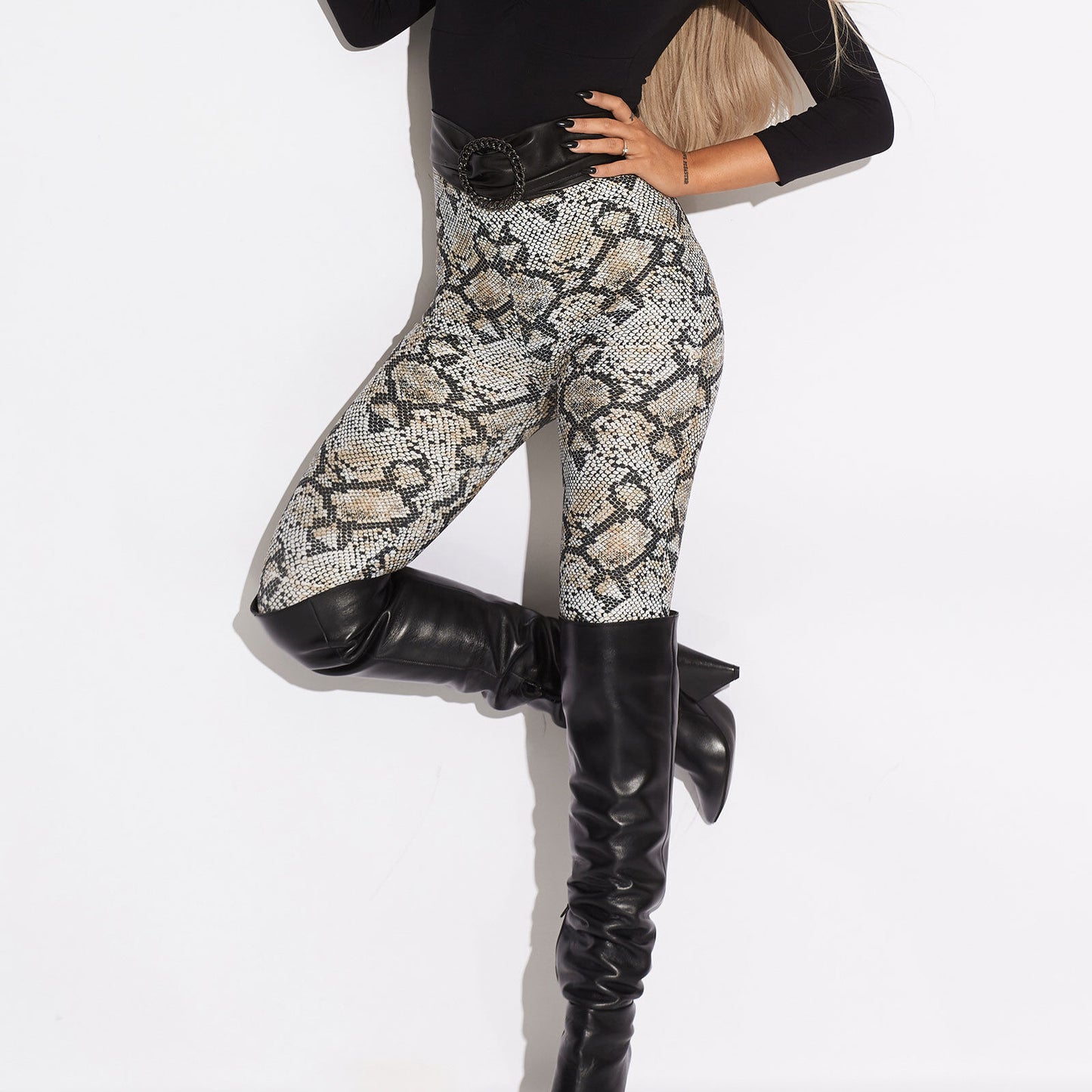 Mexton Damen High-Waist Leggings mit Snake-Muster, Treggings aus Stoff, in XS, S, M, bequeme Stoffhose