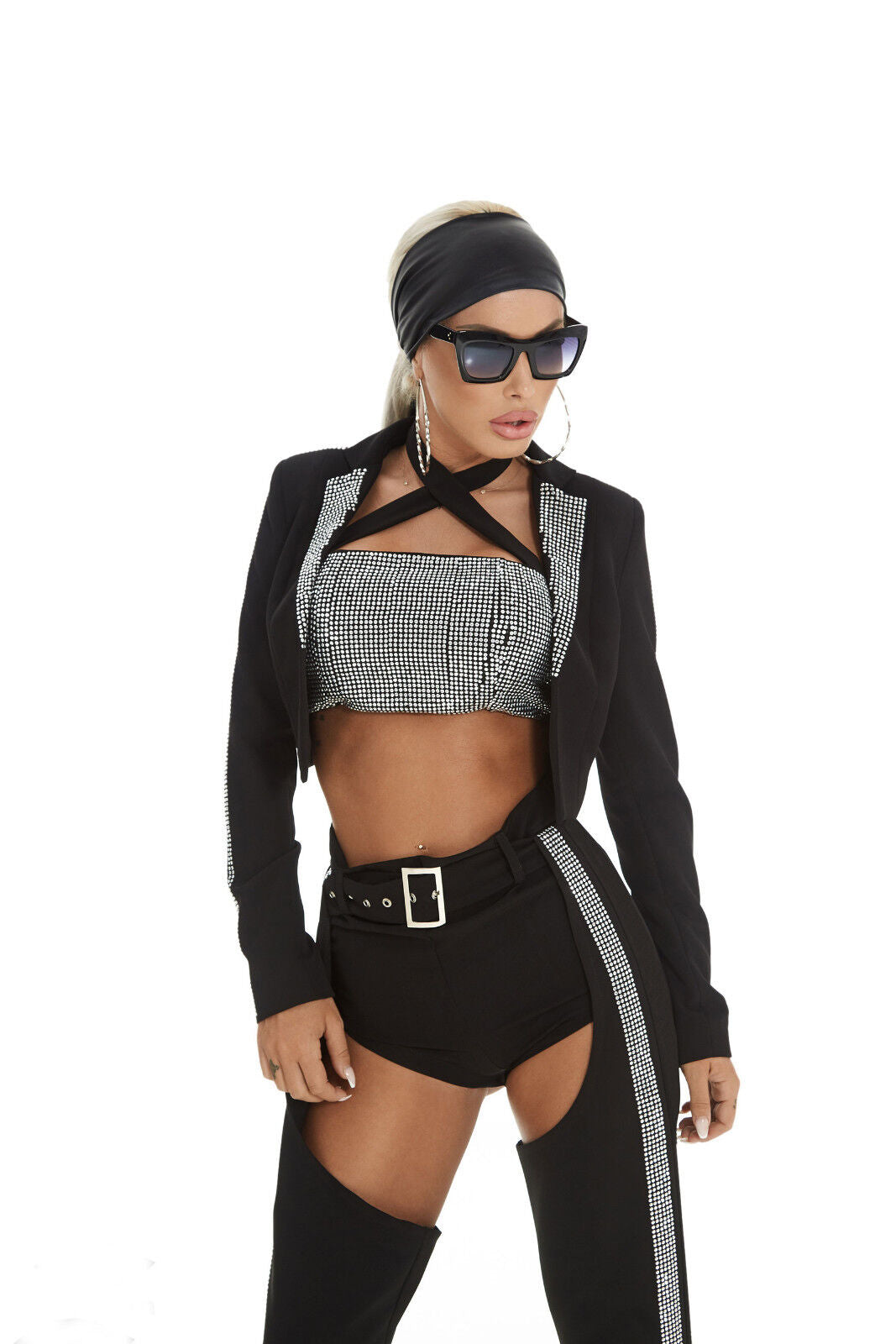 Damenjacke von Mexton, kurzer Blazer im Cocktail-Stil, Bauchfrei, elegante Jacke für besondere Anlässe.