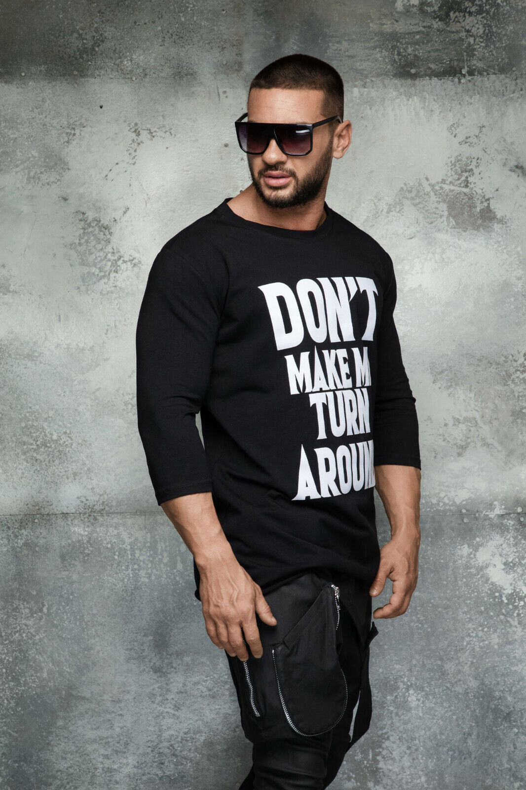Mexton Men Oversize Longsleeve-T-Shirt in Grau, lockere Passform, weiches Material, sichtbar auf dem Bild.
