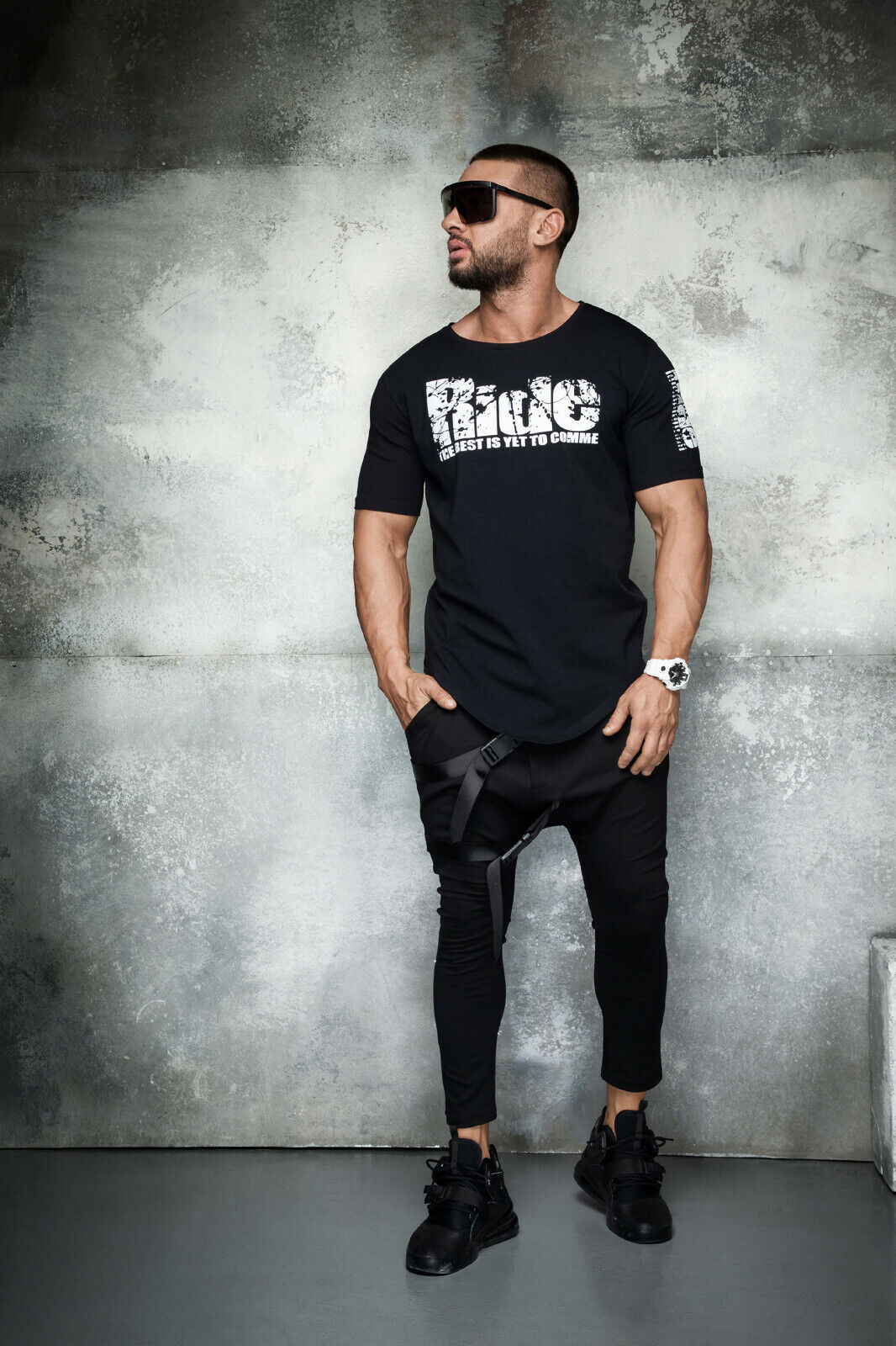 Mexton Men Oversized Longshirt mit asymmetrischem Print, bequemes T-Shirt für Herren, modernes Design, lockerer Schnitt