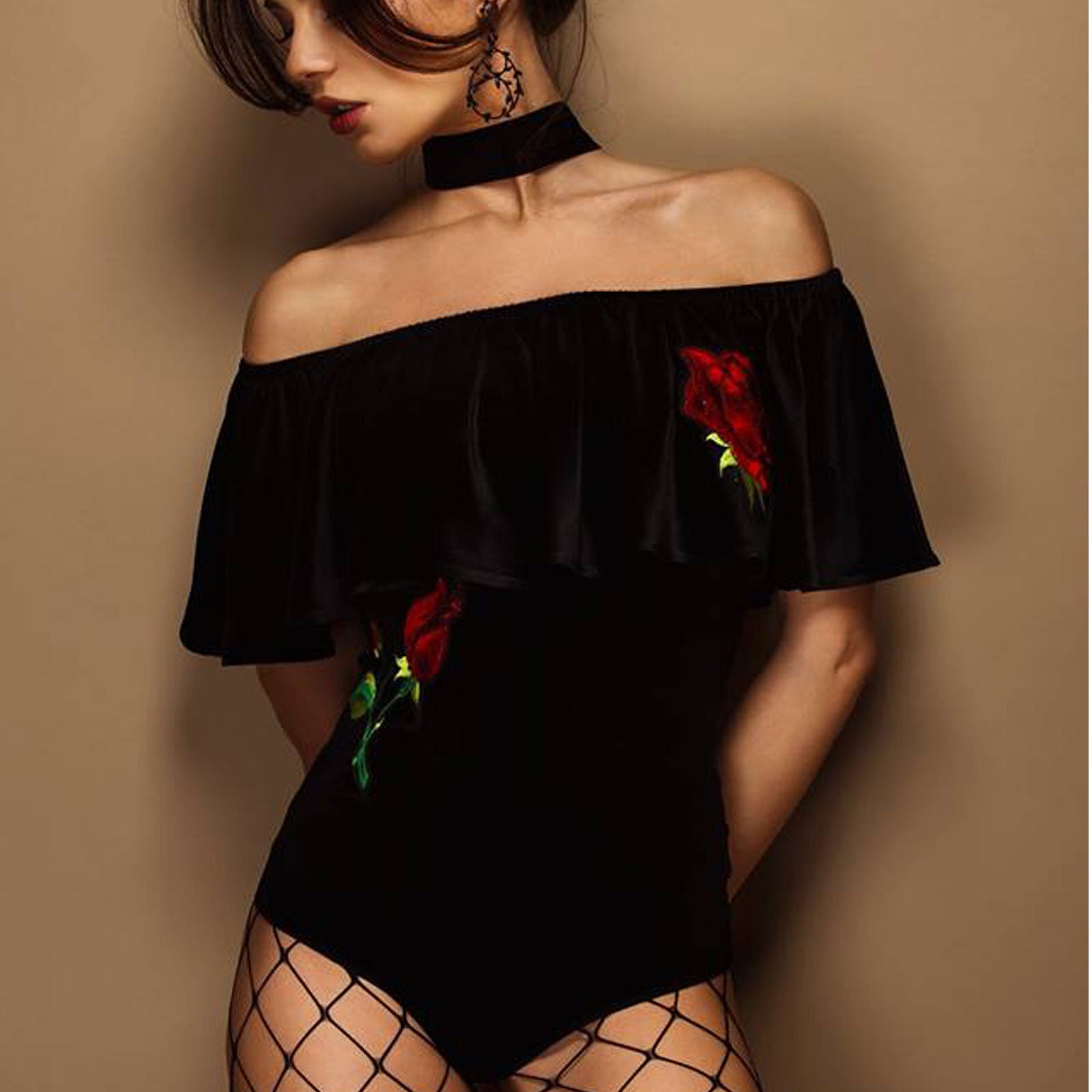 Damen Body Bandeau Top von Mexton aus Samt mit Blusen-ähnlichem Design, elegantes Oberteil für Damen.