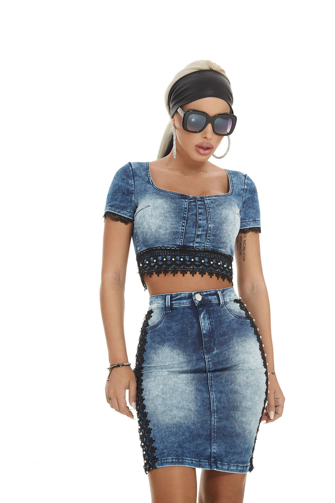 Mexton 2-Teiler Jeans Set mit Cropped Top und Jeansrock, Spitze, für Größe S-M, modisches Denim-Outfit, casual Style.
