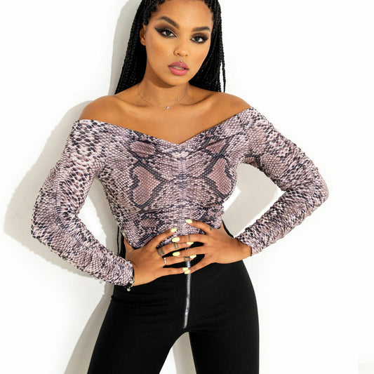 Mexton Damen Longsleeve Top mit geraffter Bluse und Snake-Print, bequemes XS-S Longsleeve Pullover für Damen.