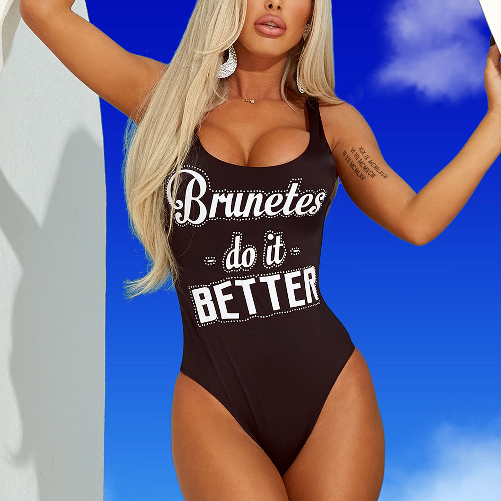 Mexton Damen Badeanzug mit Print in Rot, schwarzer Bodysuit, schickes Design für Brunettes, erhältlich in XS bis M