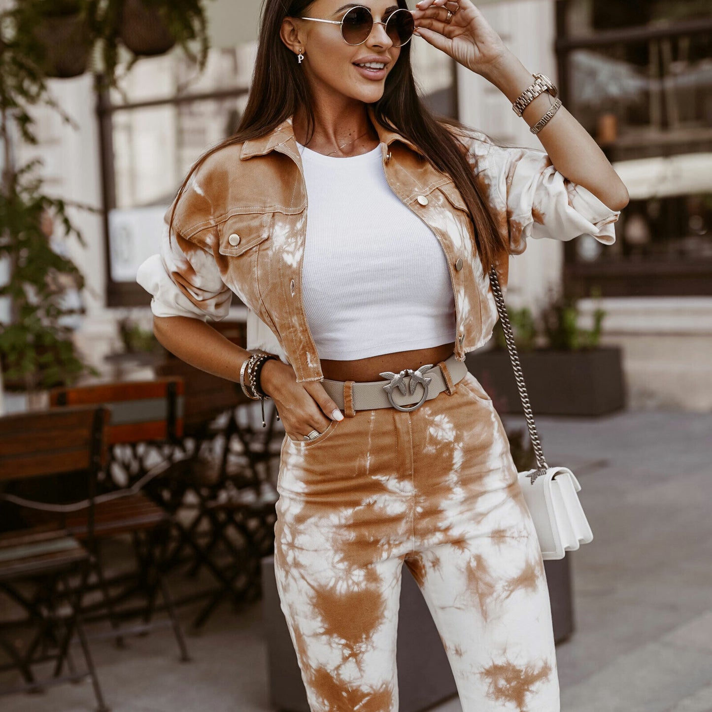 Ola Damen Jeans 2-Teiler: Batik-Jeansjacke und High-Waist Röhrenjeans, Damenmode, S-M, von O'la Voga.